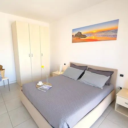 Bilocale In Piazza Brescia 아파트 *